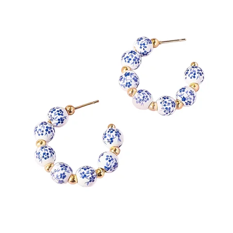 Фарфоровые серьги-гвоздики