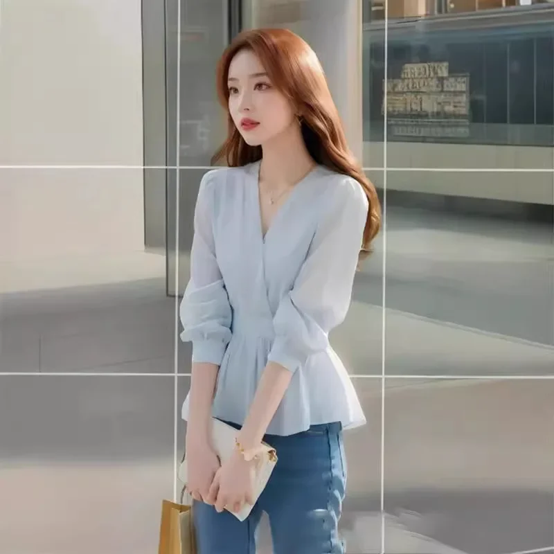 Элегантная женская рубашка высокого класса с длинными рукавами синяя