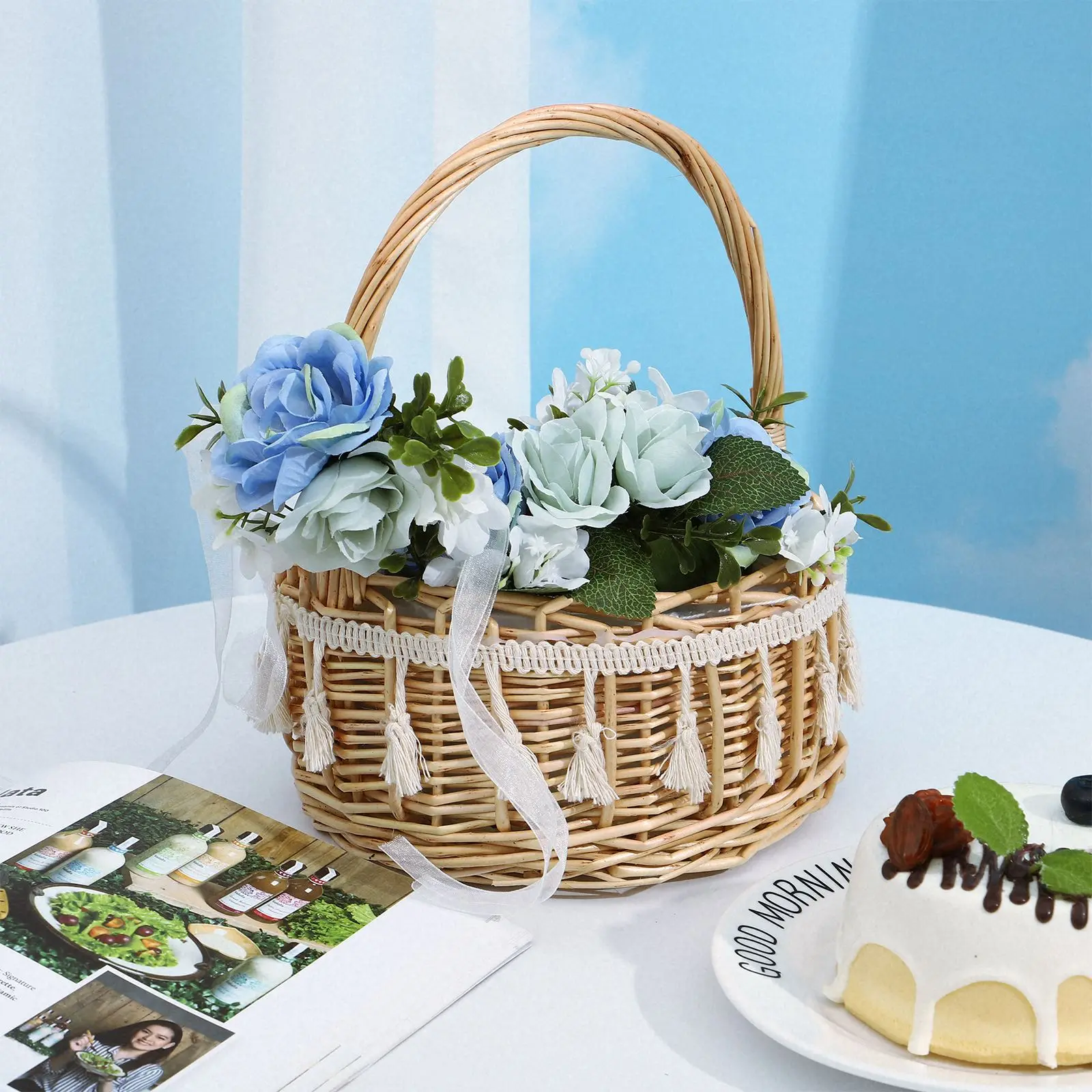 

1pc Rattan Woven Basket Bride Flower Basket Wedding Handheld Basket Flower Girl Decorative Basket