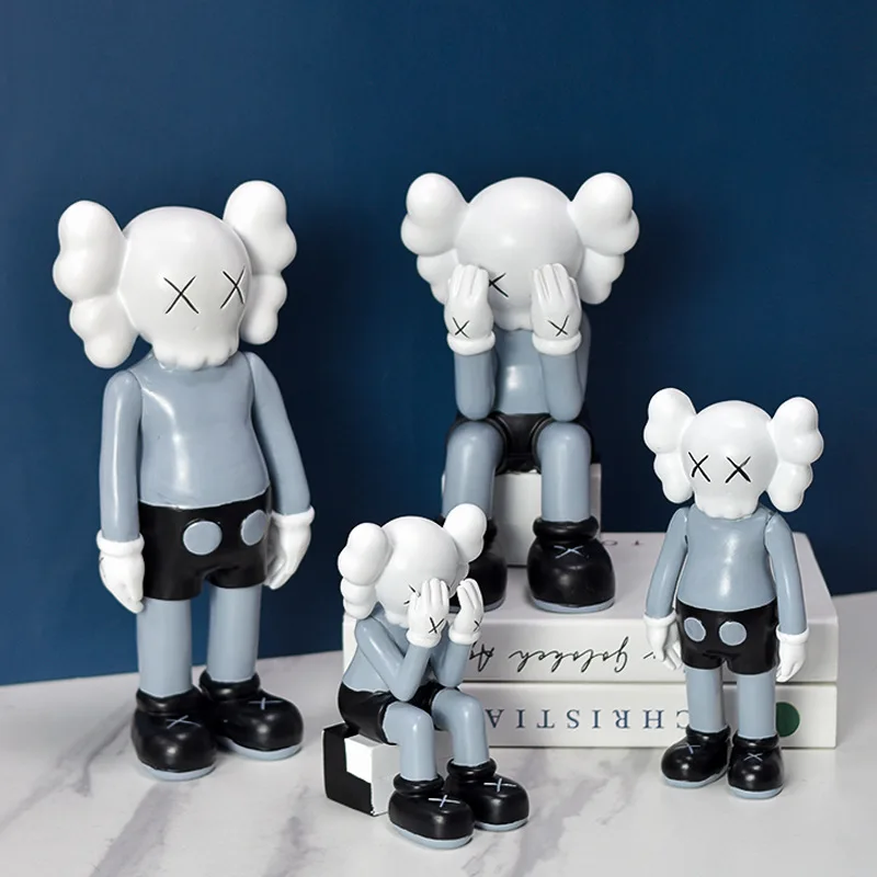 

European Creations Cartoon Ornaments PVC Car Desktop Decoration Figurines Rotatable Desk Accessories Toys Doll Hand-me-downs