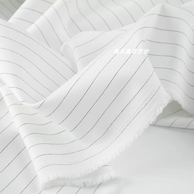 Фото Ткань Off-White Heavyweight Lurex с черными полосами, блестящая, мягкая, для офисных юбок, рубашек, брюк, аксессуаров для шитья своими руками №4