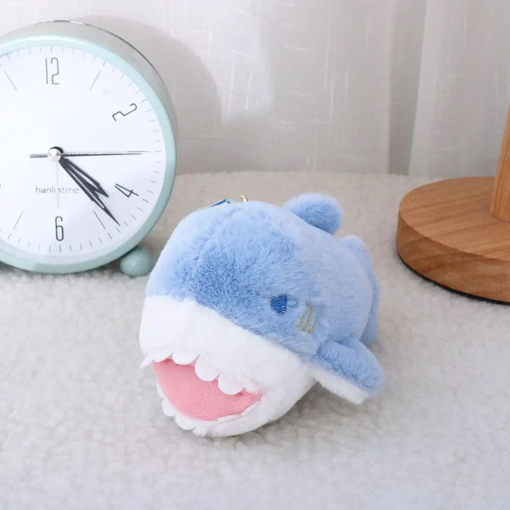 Брелок для рюкзака имитация акулы подарки на день рождения плюшевый брелок в