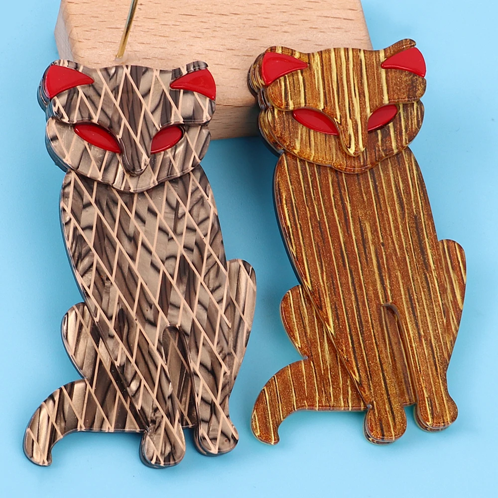 

2023 Cartoon With Red Eyes Cat Acrylic Brooch Pins for Women's Clothing Cute Resin Animal Brooches Badges Jewelry Accessories
