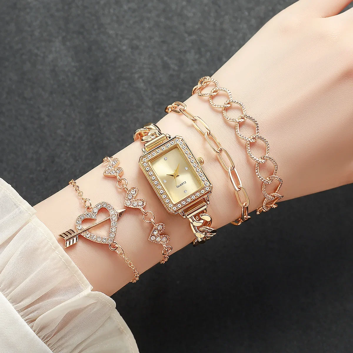 Elegant Vintage Fashion Niche Heart-shaped Wristwatch Bracelet Suitable For Men Women Classic Style