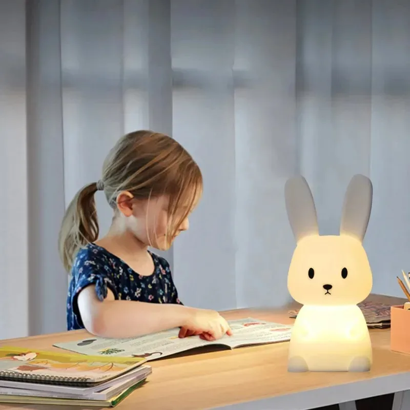 Фото Мягкий силиконовый ночник с рисунком кита для декора детской комнаты, USB перезаряжаемый светильник для сна для детской спальни, дропшиппинг №2