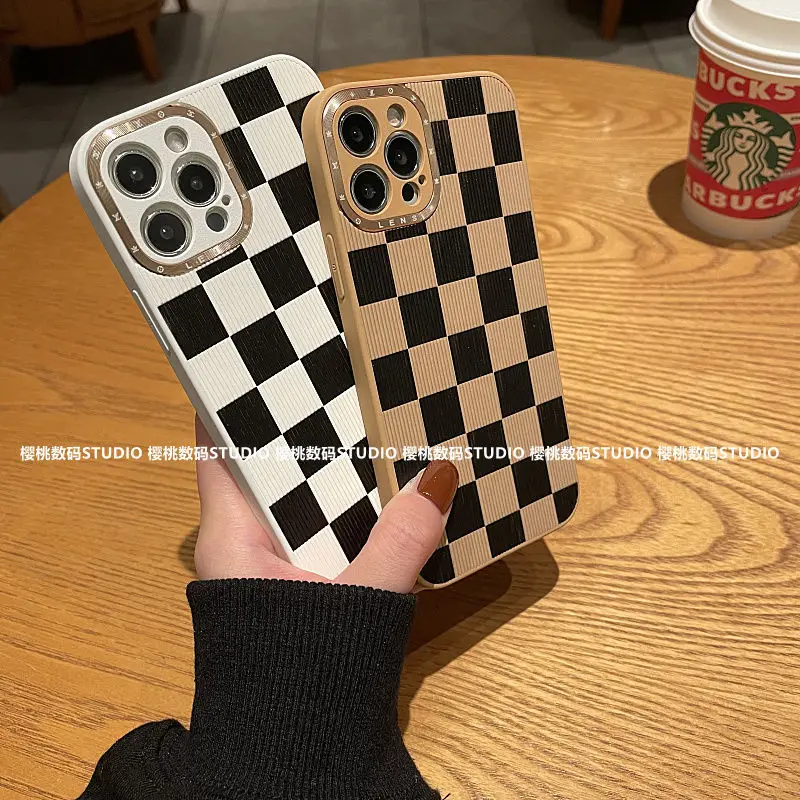 

High-quality Checkerboard for IPhone12promax Metal Lens 11 13 11P 7 8 7P 8P XR X XS XSMAX 11PM 12P 13p 13pm Se Phone Cover