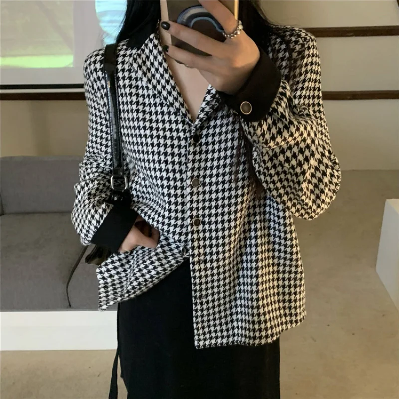 

Женская хлопковая рубашка с воротником «гусиные лапки»