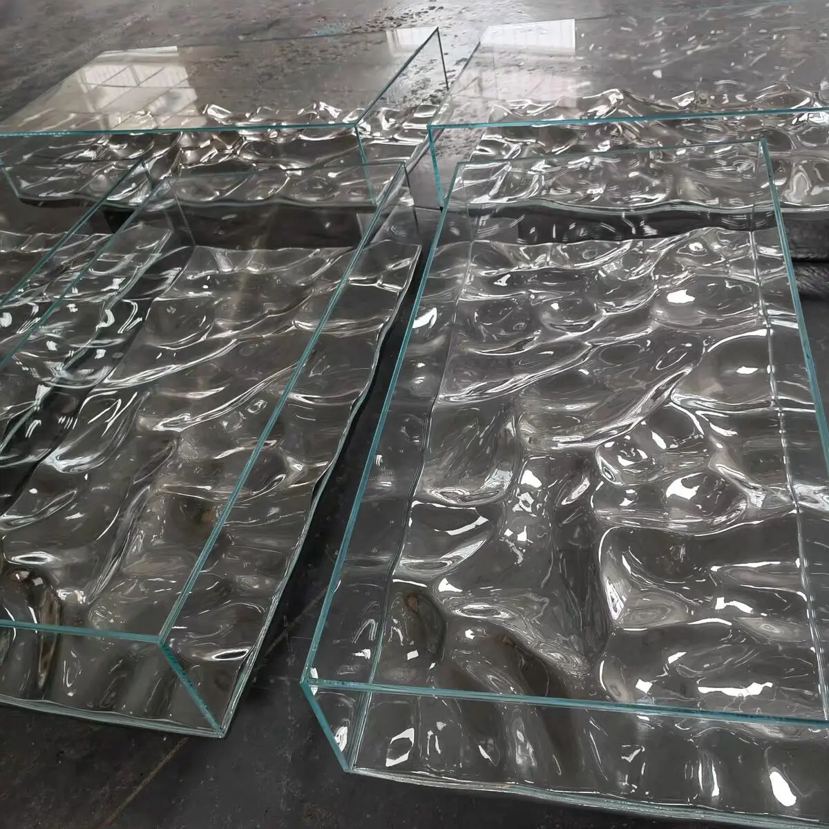 

New designer simple fashion transparent glass light luxury water ripple electroplating tea table coffee table