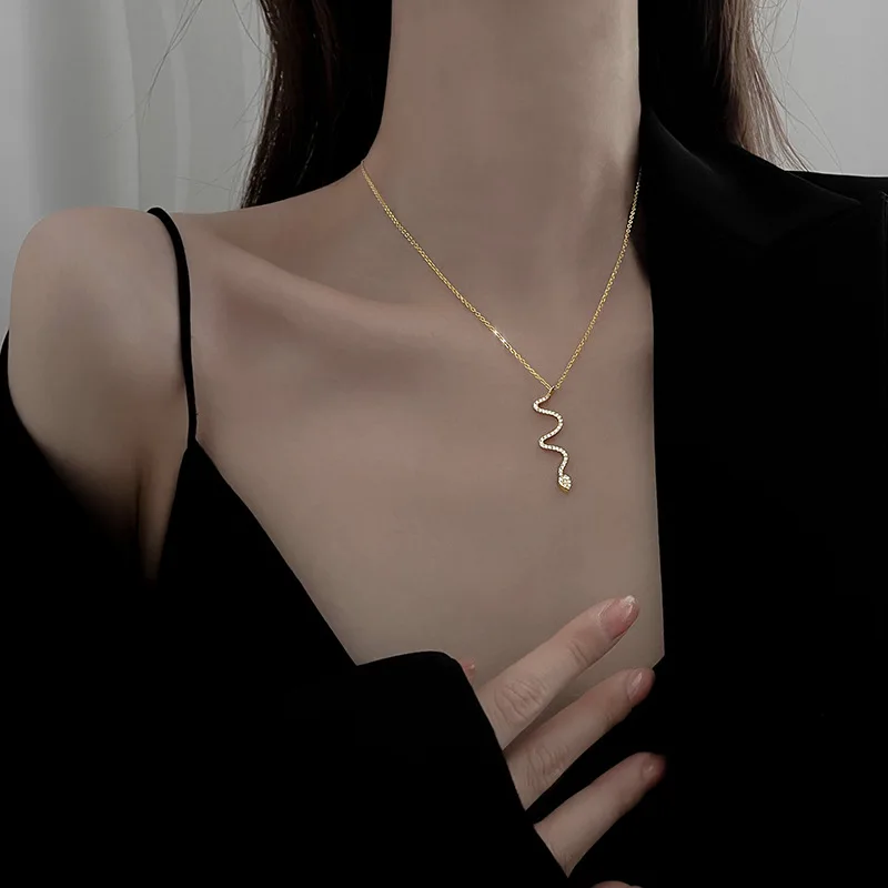 

Silver Color Zircon Snake Pendant Necklace For Women Female Personality Clavicle Chain Wholesale
