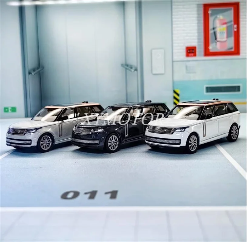 

LCD LCD 1/64 For Range Rover New Extended Grand Edition 2022 Diecast Model Car Blue/Silver/White Gifts Hobby Display Collection