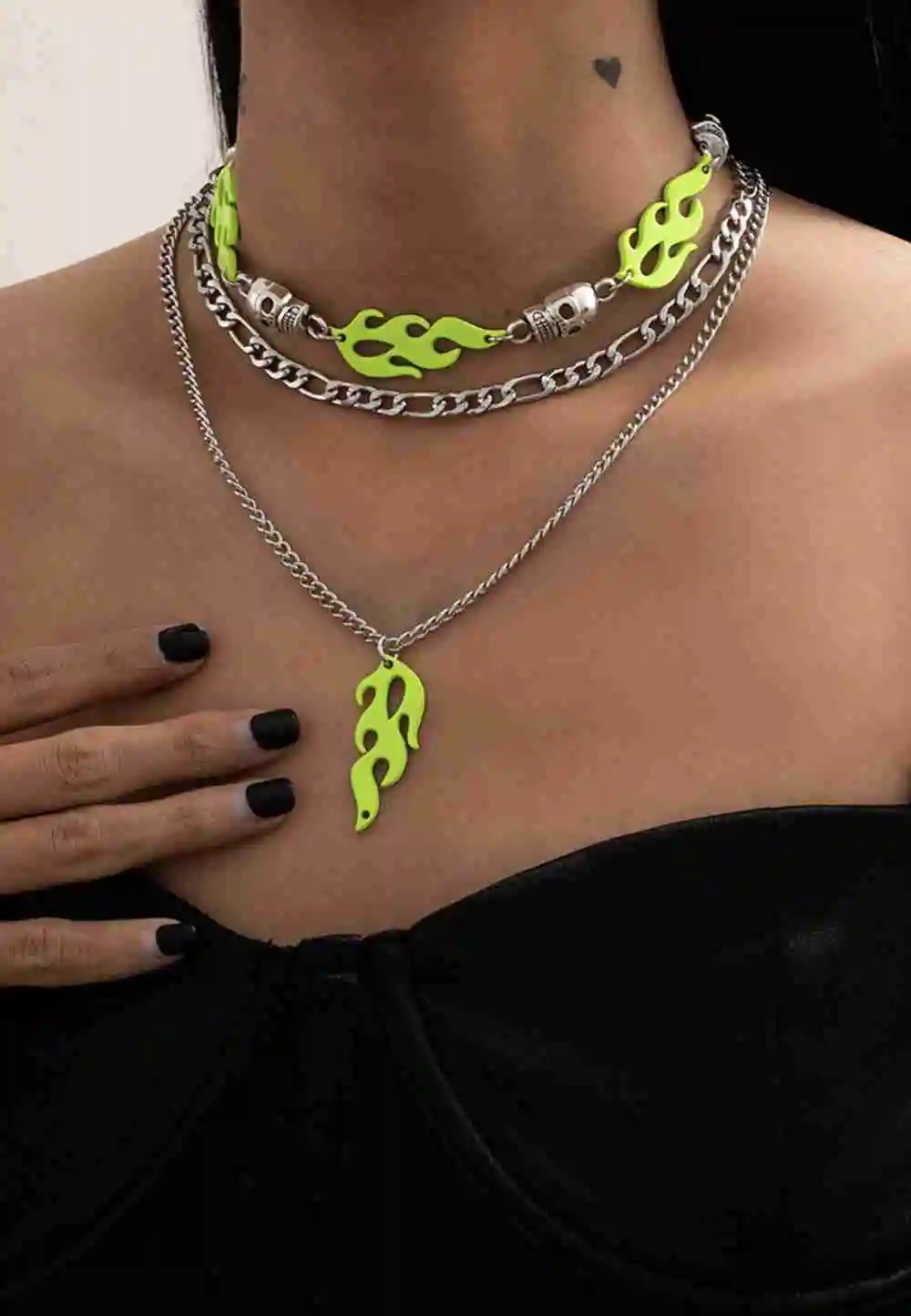 

Flame color matching green flame three-layer set of versatile punk Necklace