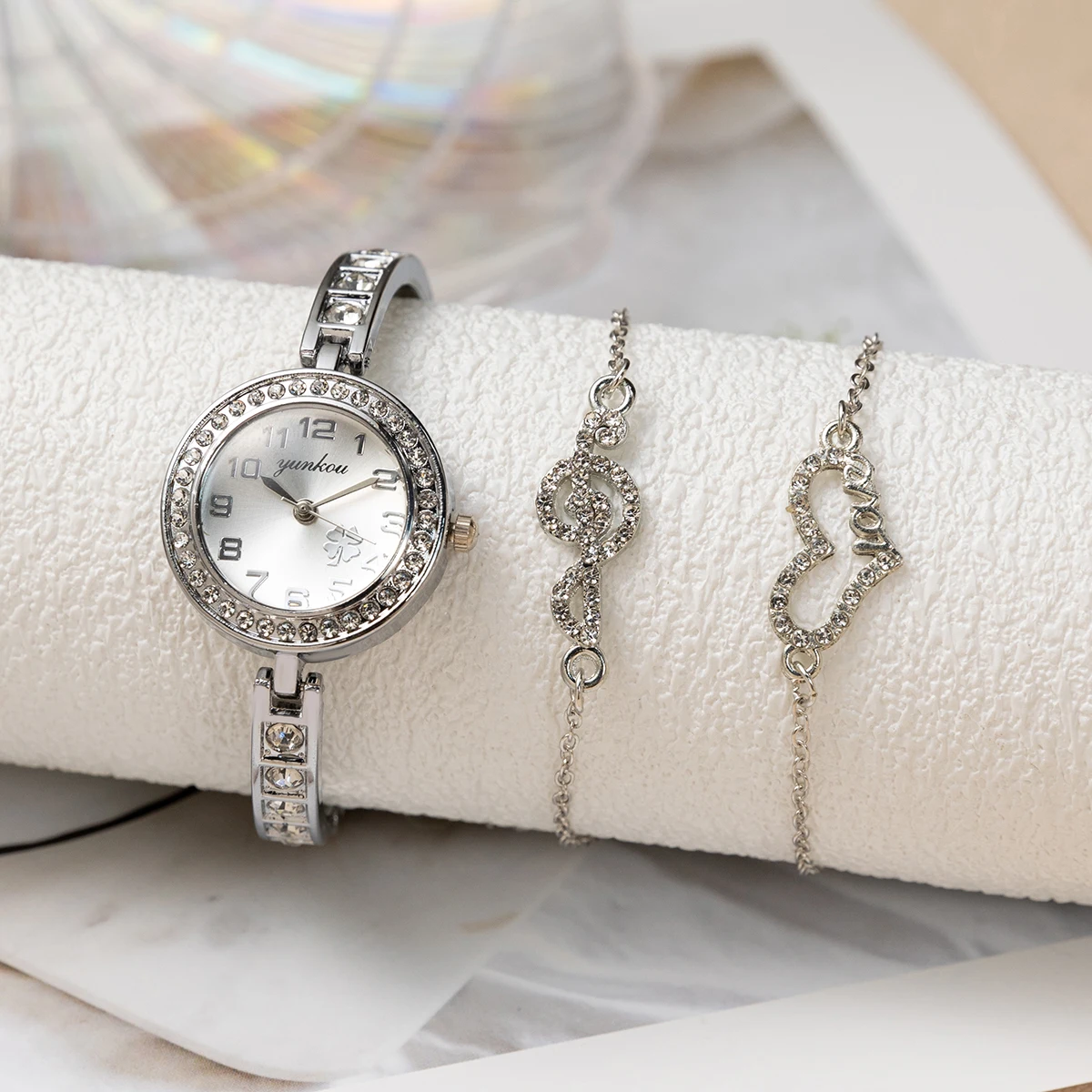 

3PCS Set Cute Luxury Watch Women Diamond Crystal Rhinestone Fashion Wristwatch Casual Ladies Bracelet Watches