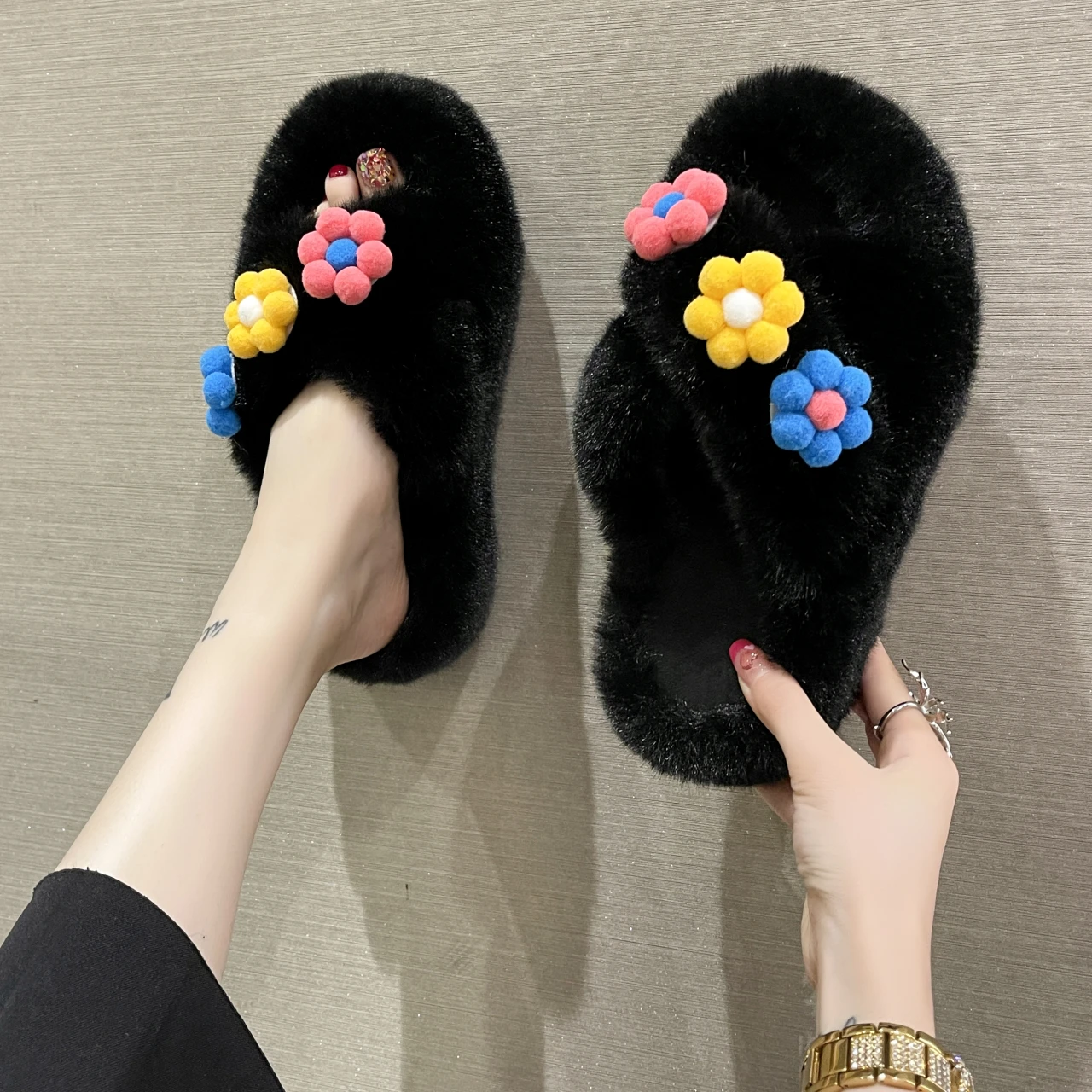 

Hairy Slippers Female Winter Cute Outside Wear Net Red 2022 New Ins Wild Flower Cotton Slippers Home Non-slip Flip Flops Women