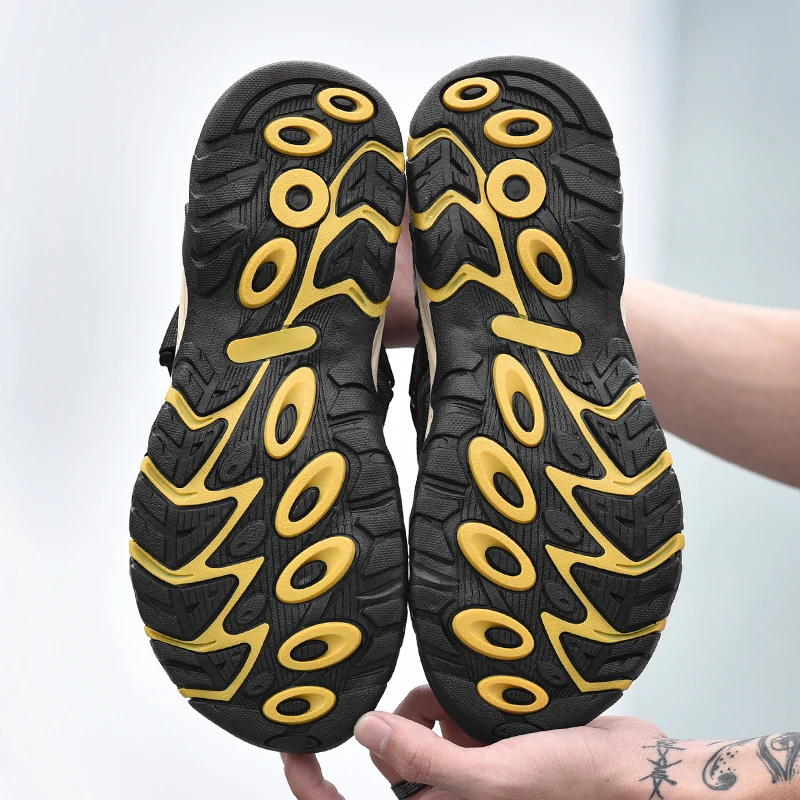 Summer Men's Leisure Sports Beach Outdoor Water Shoes Breathable Hiking Fashion Hiking Hiking Fishing Shoes Comfortable And Soft