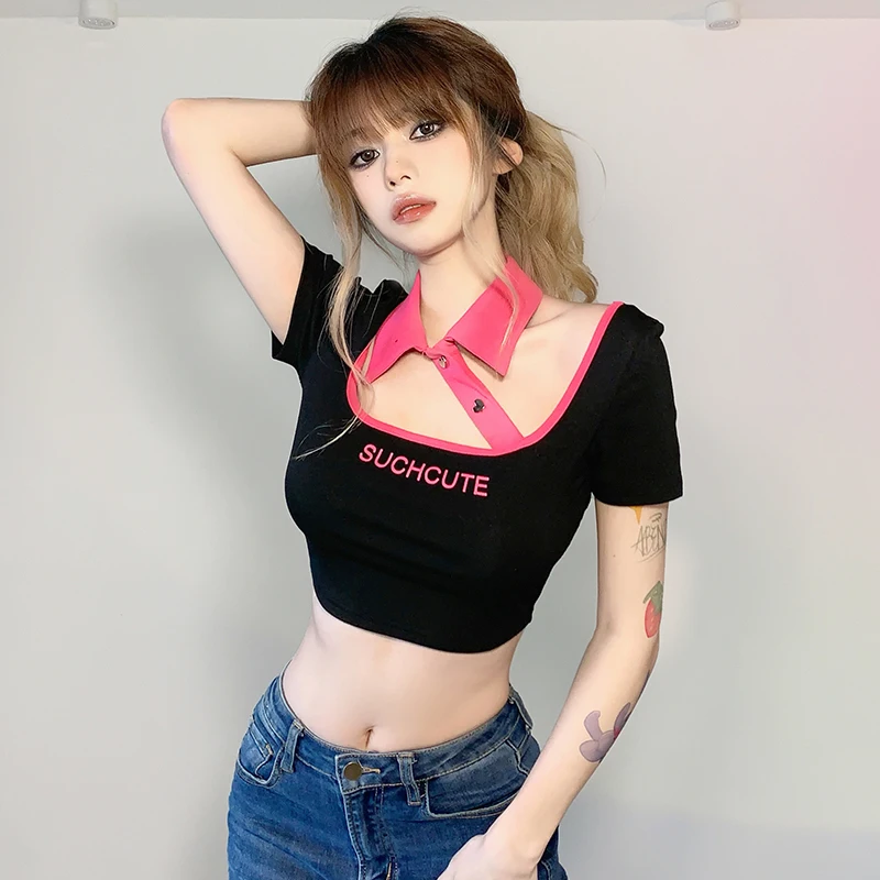 

Weekeep design sense square neck hollowed out contrast color stitching short sleeve T-shirt women's exposed navel tight thin ver