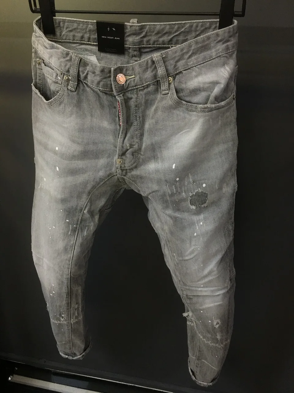 2023 Autumn/Winter D2 Jeans for Men's Wear Heavy Duty Washing, Printing, Speckled Ink Painting, Worn and Damaged Holes, Slightly