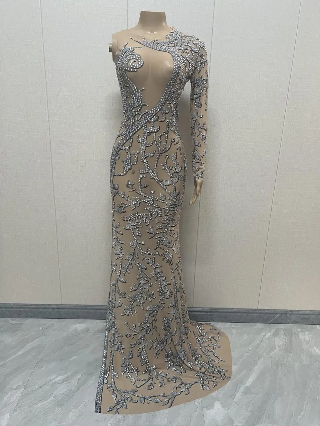 

Single Sleeve Long Train Dress Evening Birthday Sparkly Silver Rhinestone Transparent Celebrate Costume Singer Flashing Dress