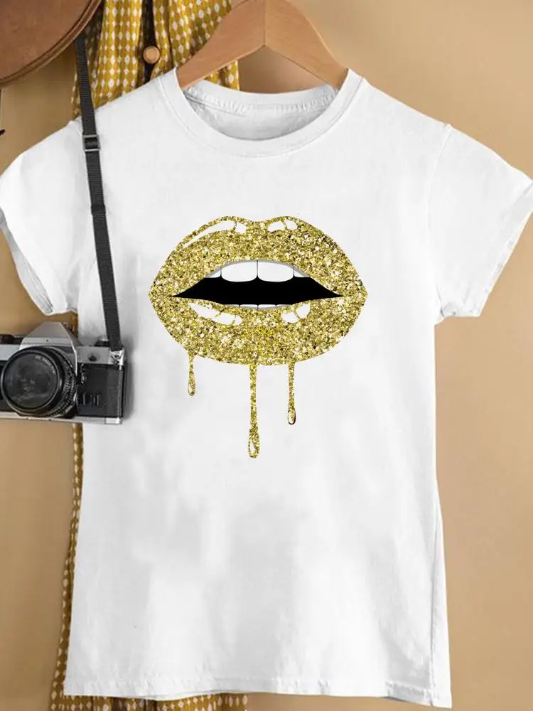 

Женская футболка с принтом в стиле 90-х с коротким рукавом