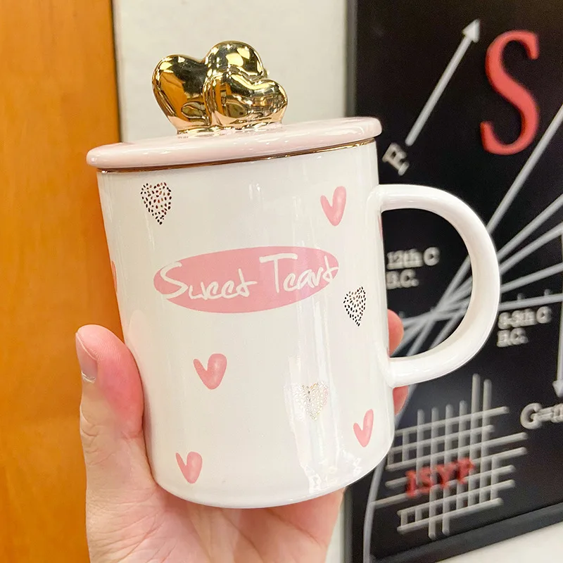 

Pink Heart Mugs Golden 3D Heart-shaped Lid Ceramic Cup Creative StarBuck Style Coffee Cup