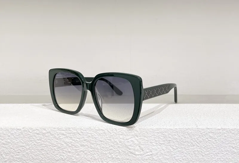 

Солнцезащитные очки в квадратной оправе UV400 для мужчин и женщин, роскошные классические, с футляром