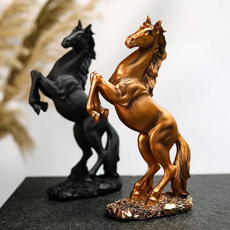 

Статуэтка лошади из смолы, статуэтки животных для гостиной, декоративные украшения для дома и офиса, настольное украшение для книг