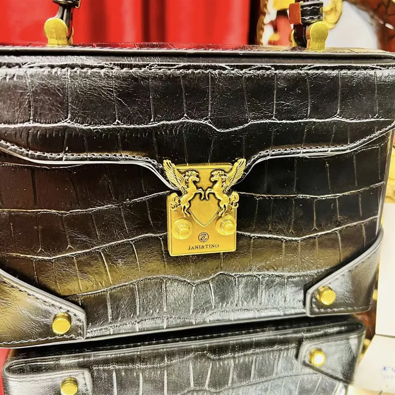 Luxurious Stone Lock Square Box Handbag Leather Women's Bag 2023 New High Quality Purse One-Shoulder Satchels Sac