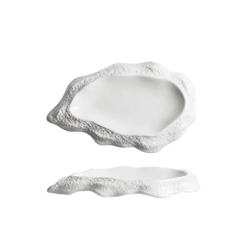Керамическая тарелка неправильной формы десертная креативная белая посуда для