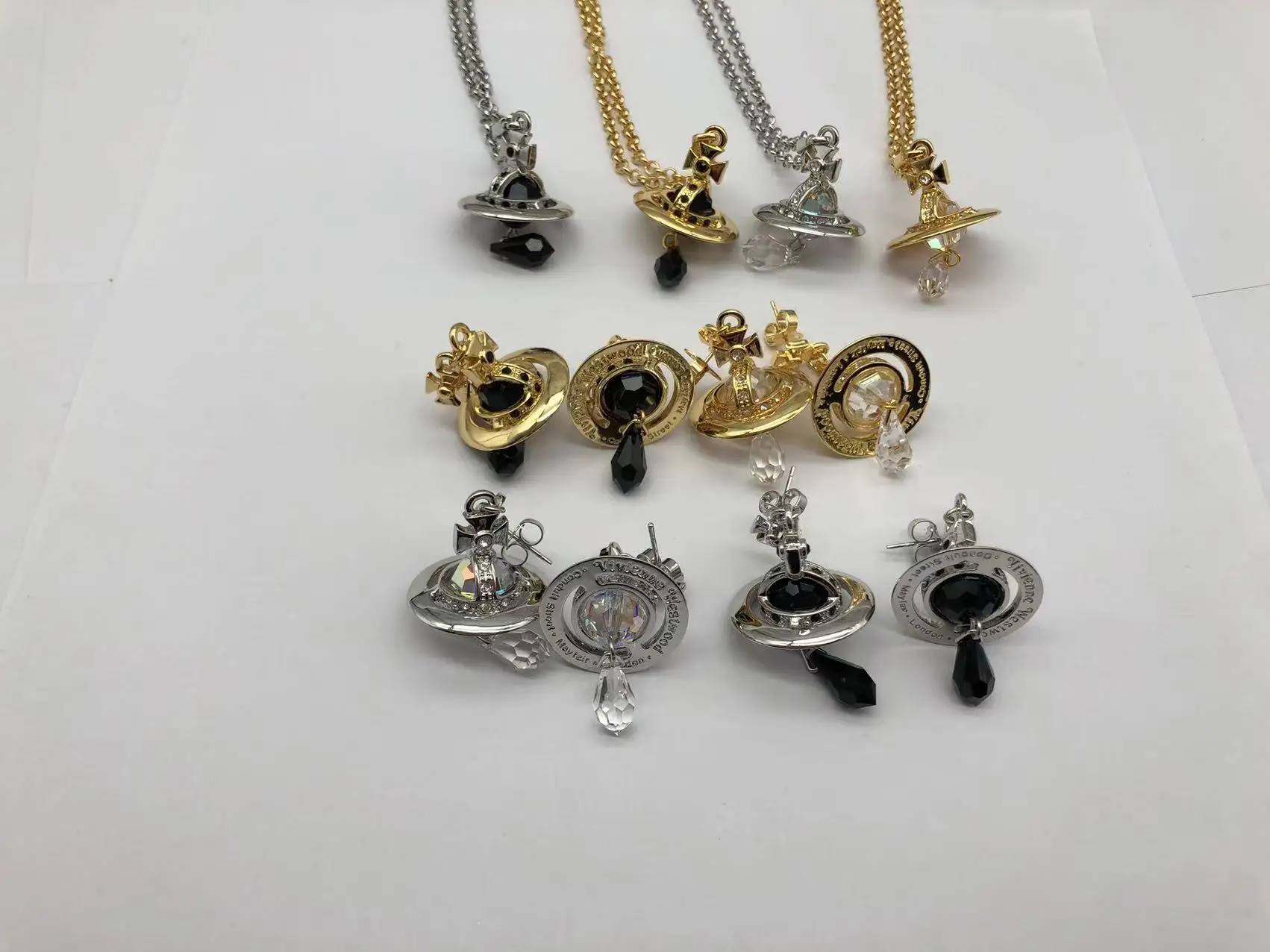 

Classic Light Luxury Hot Sale Small Saturn Jewelry Set, Crystal Eardrops, Necklace/Women's Accessories
