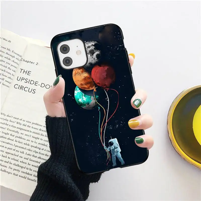 Чехол для телефона с изображением звездного неба астронавта iphone 12 11 13 7 8 6 s plus x xs xr