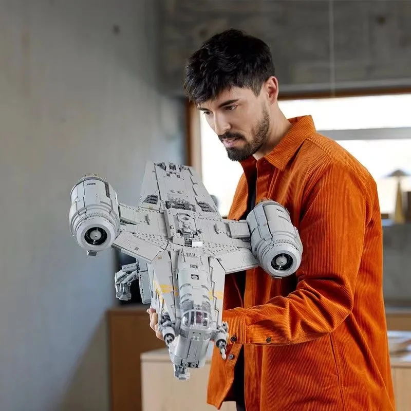 

Корабль Razored Crest, совместимый с 75331 6187 шт., эксклюзивные строительные блоки, Звездные игрушки для мальчиков, строительный блок, Рождественски...