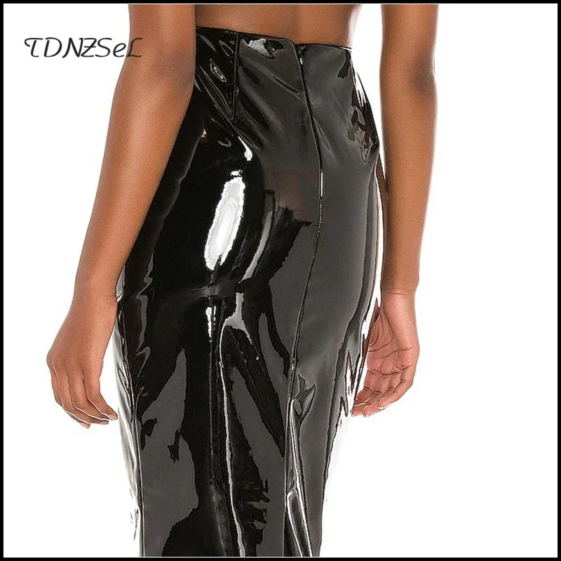 Блестящие женские юбки из латекса и кожи