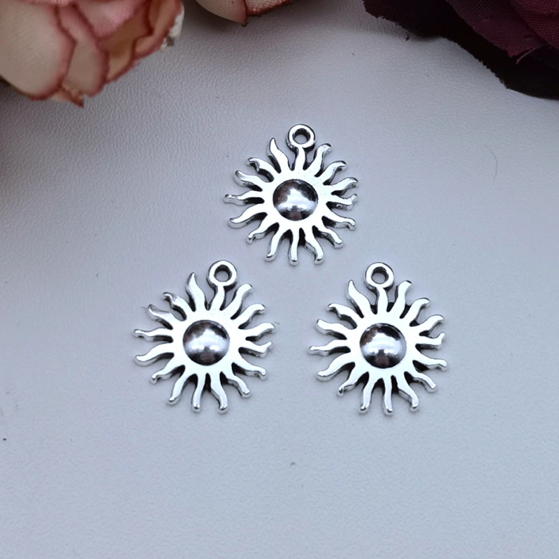 

15 Pieces/Batch Zinc Alloy Vintage Sun Charm Pendant Sun Moon Star Pendant DIY Necklace Bracelet Earrings Jewelry Accessories