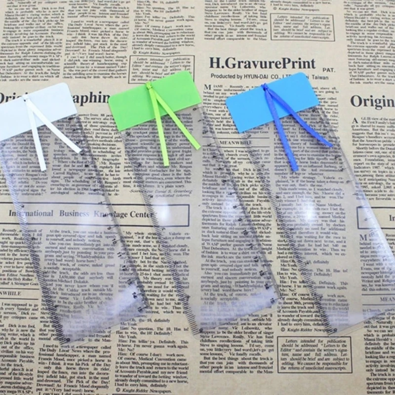 

Portable Handheld Magnifying Glass Business Card Type PVC Bookmark Magnifying Glass for Reading Small Fonts High Quality