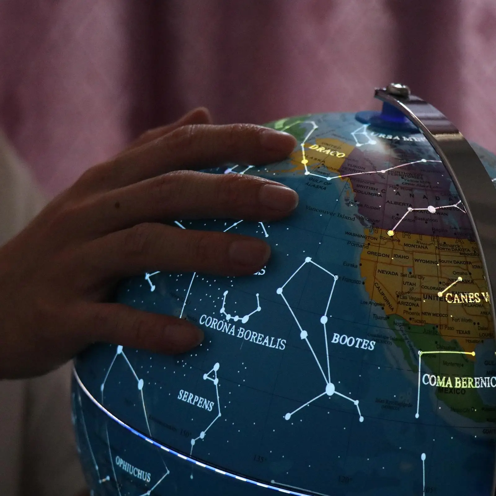 

3 in 1 World Globe Illuminated Detailed Educational Geographic Learning Terrestrial Nightlight Home Table Decor