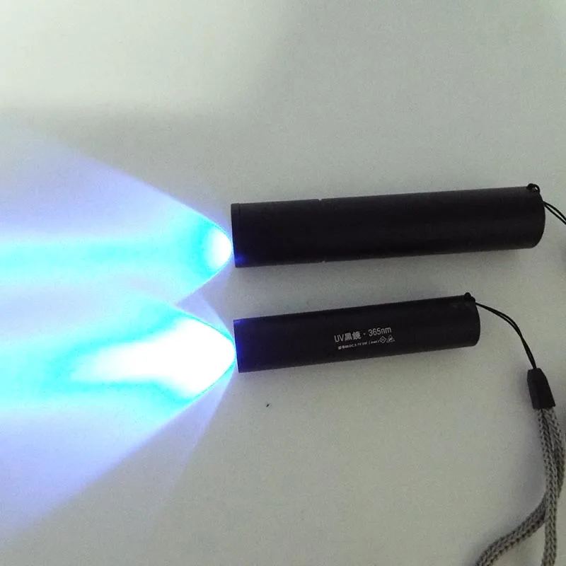 Ультрафиолетовый мини-фонарь перезаряжаемый фонарь 365 нм для обнаружения пятен