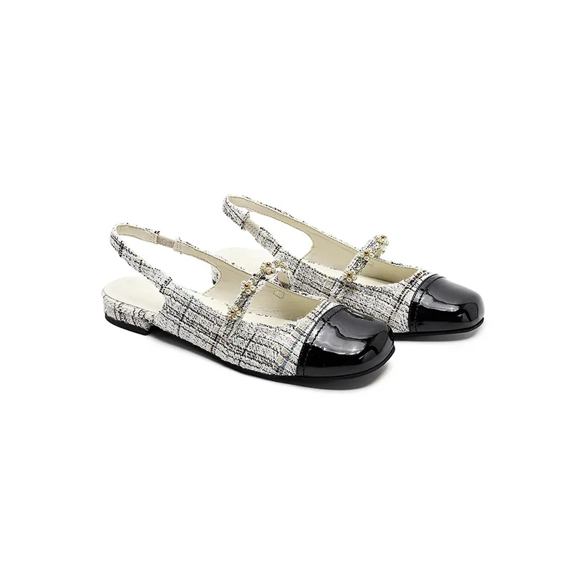 Сандалии на плоской подошве с ремешком пятке и цепочкой