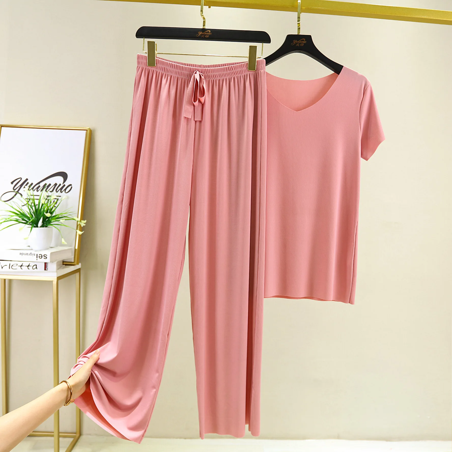 New Summer Ice Silk Pajama Suit, V-Neck Short Sleeve Pants Two-Piece Leisure Sleepwear Sets,Comfortable and Simple Home Clothes