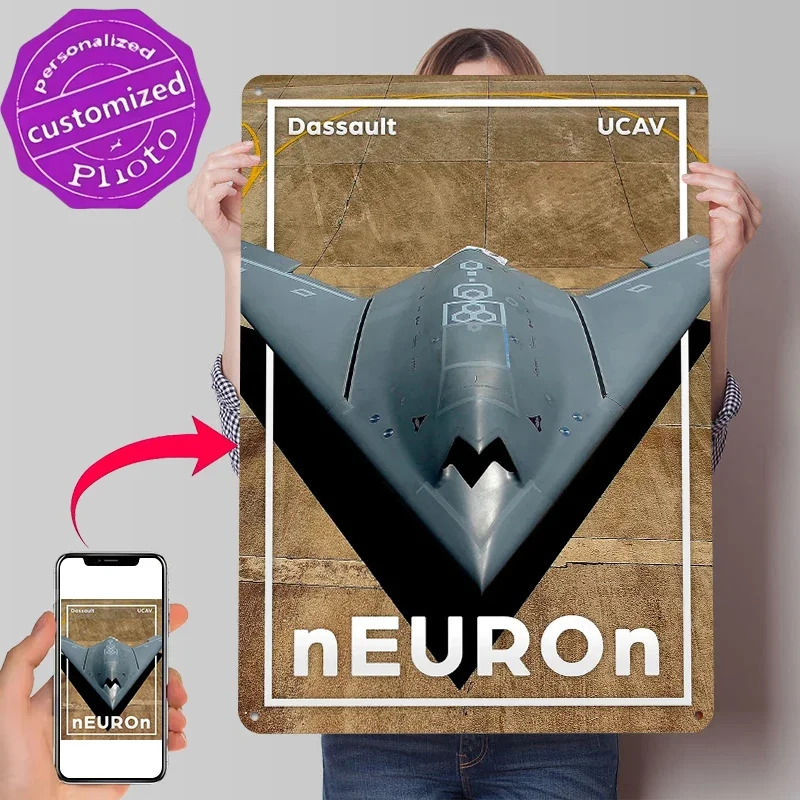 Фото Металлический 3D-постер Neuron Dassault UCAV из жести, винтажная настенная табличка, индивидуальный дизайн, для фанатов, предметы роскошного домашнего декора для комнаты №1