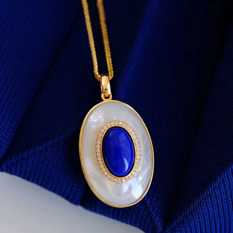 

Natural Pendant Women's Retro Temperament New Necklace Set