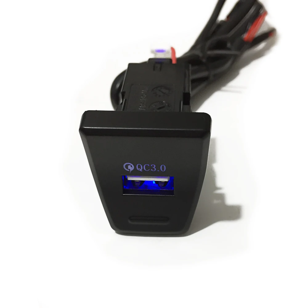 

Автомобильное зарядное устройство PD Type-C с USB-портом для Toyota RAV4 rav4 5th XA50 2019-2021