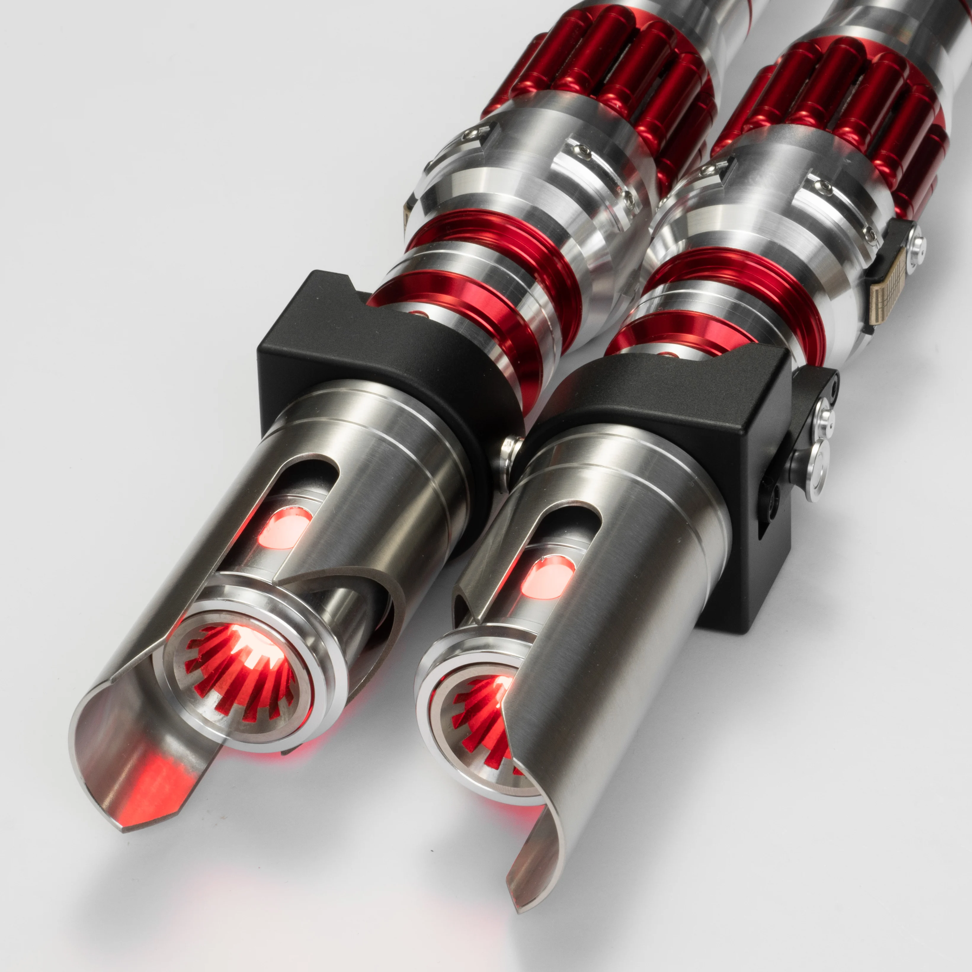 Рисунок 2 - Световой меч Elf Sabers Dark Ray Neopixel Proffie2