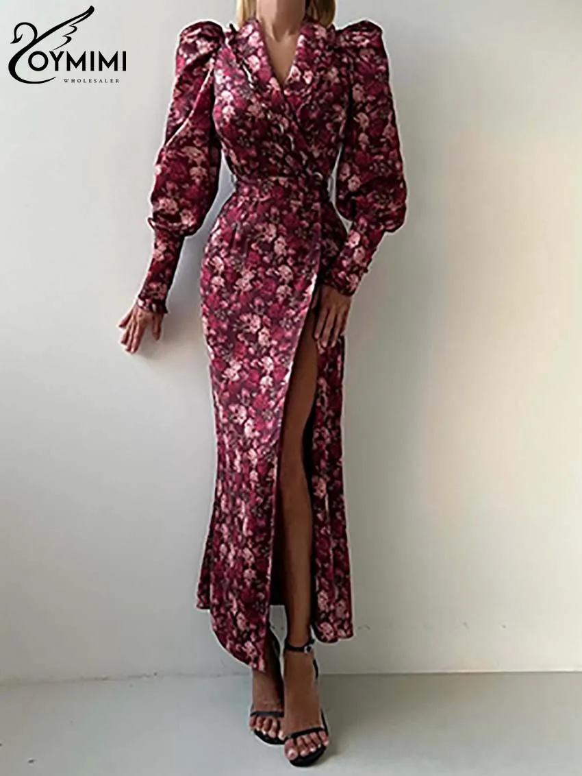 Винно-красные платья с принтом