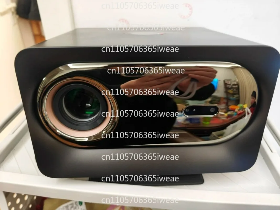 Фото Проектор V1 Ultra Super 1100ANSI, портативный, для дома, MEMC, 4K, 2+32 ГБ, Formovie №1