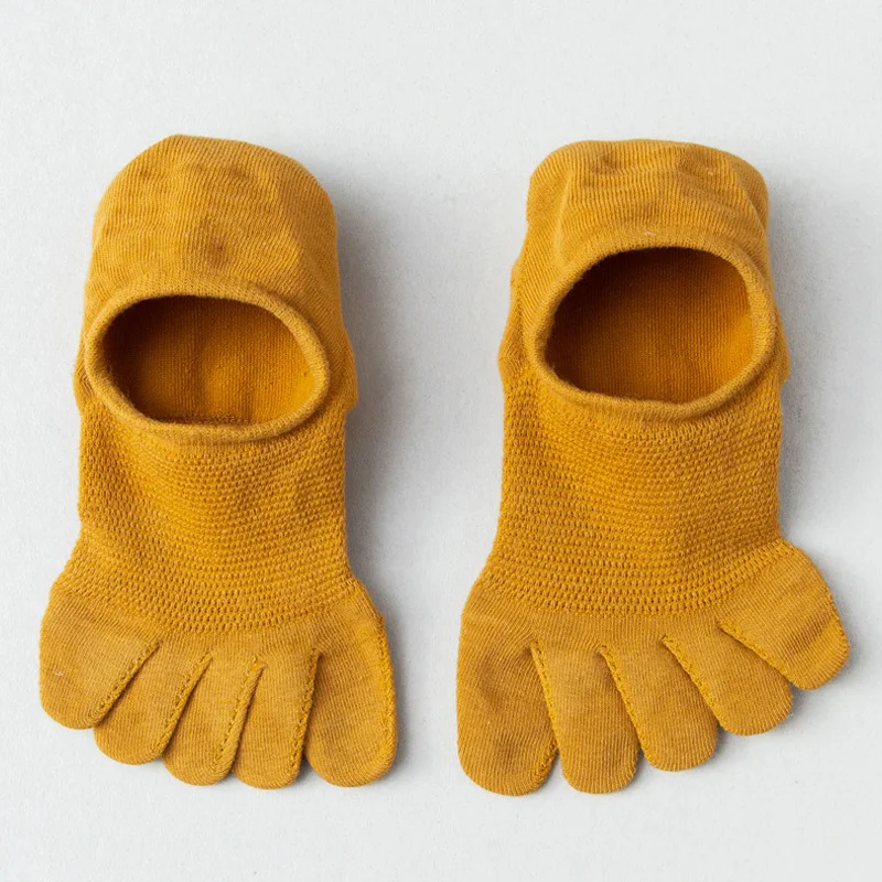 Рисунок 6 - Мужские и женские носки-тапочки