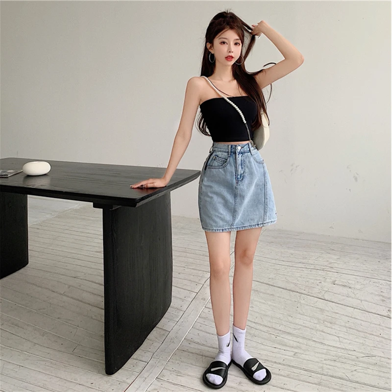 Женская джинсовая юбка с цепочкой голубая Повседневная винтажная модная