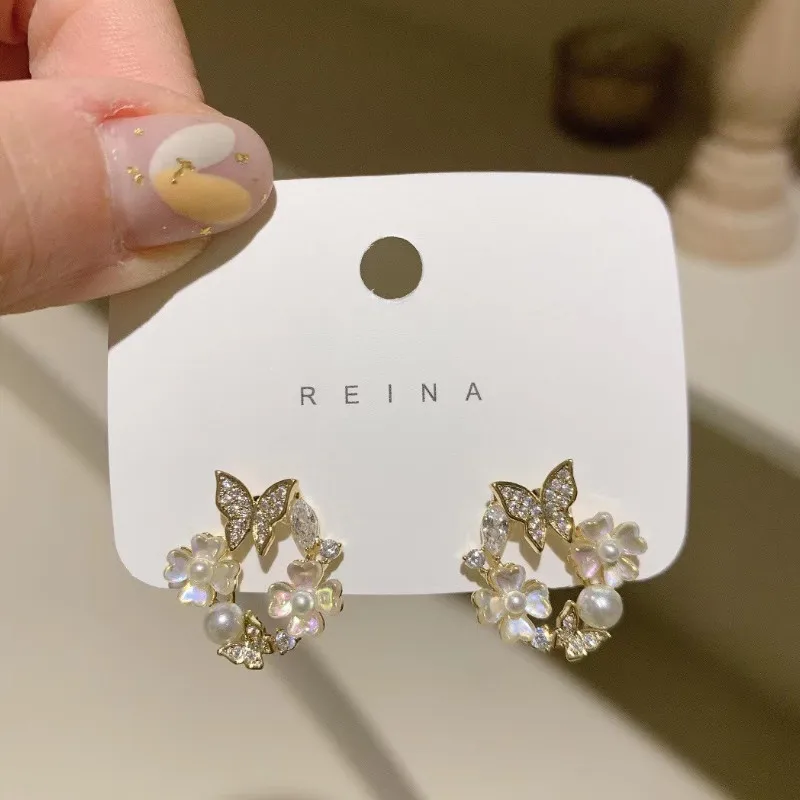

Simple Women Pearl Flower Stud Earrings Creative Butterfly Ear Jewelry