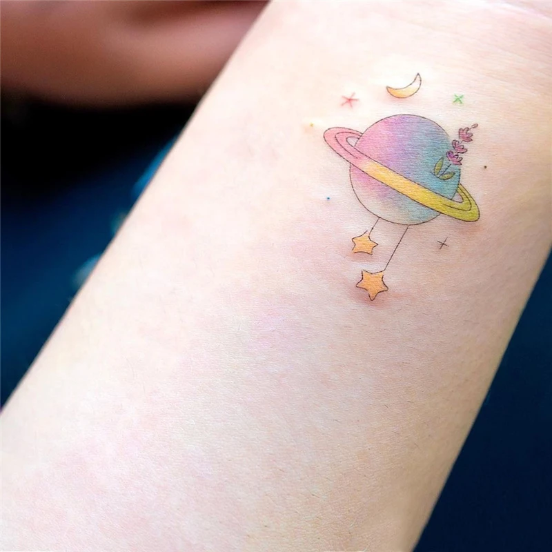 

Simple Little Planet Temporary Tatoo Arm Waist Ankle Ear Decal Kid Women Men Body Art Fake Tattoo Stickers Tatoos Color Cartoon