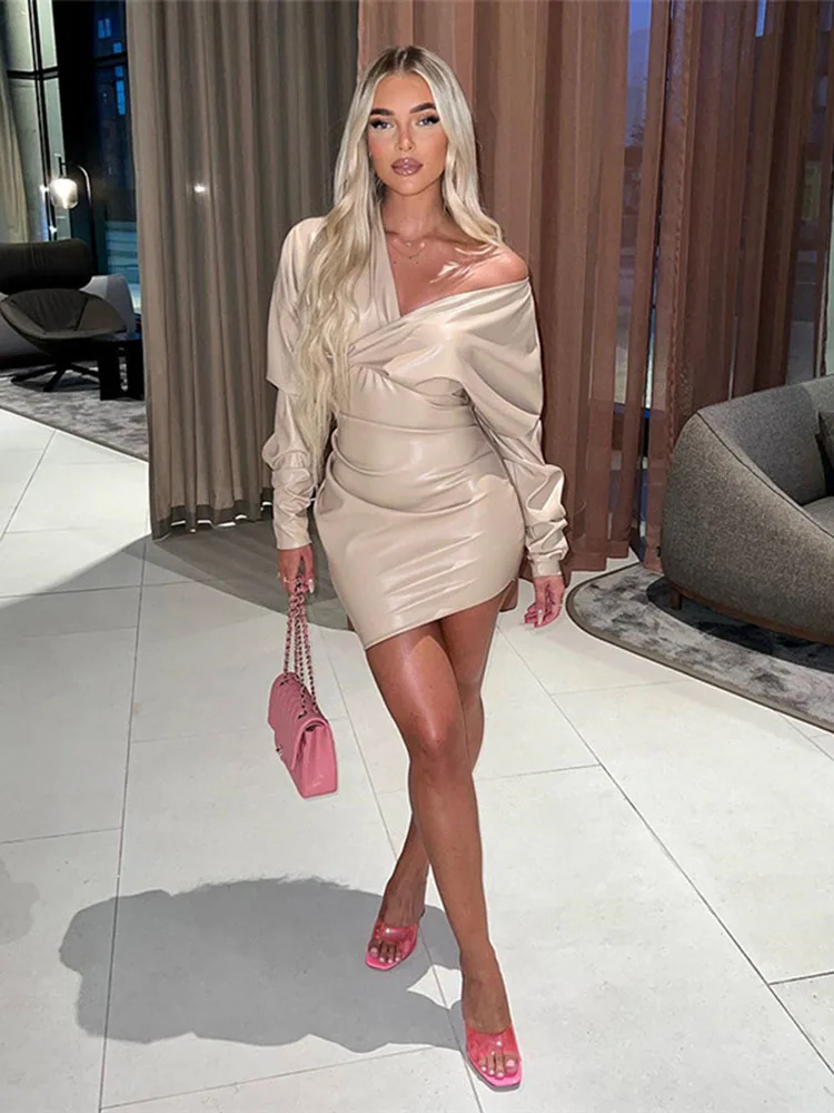 

UKCNSEP Elegant Long Sleeve Backless Pu Leather Bodycon Mini Dress for Women Party Club Ruched Black Dresses 2022 Autumn Winter