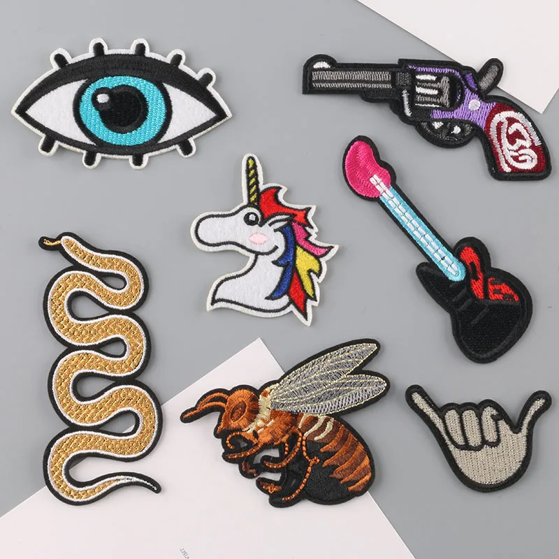 

Guitar Eyes Bee Embroidered Patch Badges Applique Garment Apparel Accessories Patches Badge Clothes Stickers Sewing Supplies
