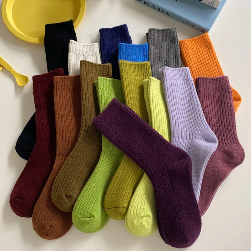 New Women's Wool Socks Winter Thickening Warm Harajuku Retro Cashmere Socks Fashion Casual Snow Socks 5 Pair